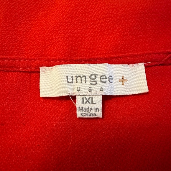 Umgee Women’s Blouse ~ 1XL Red Ruffle Sleeves - Picture 4 of 7